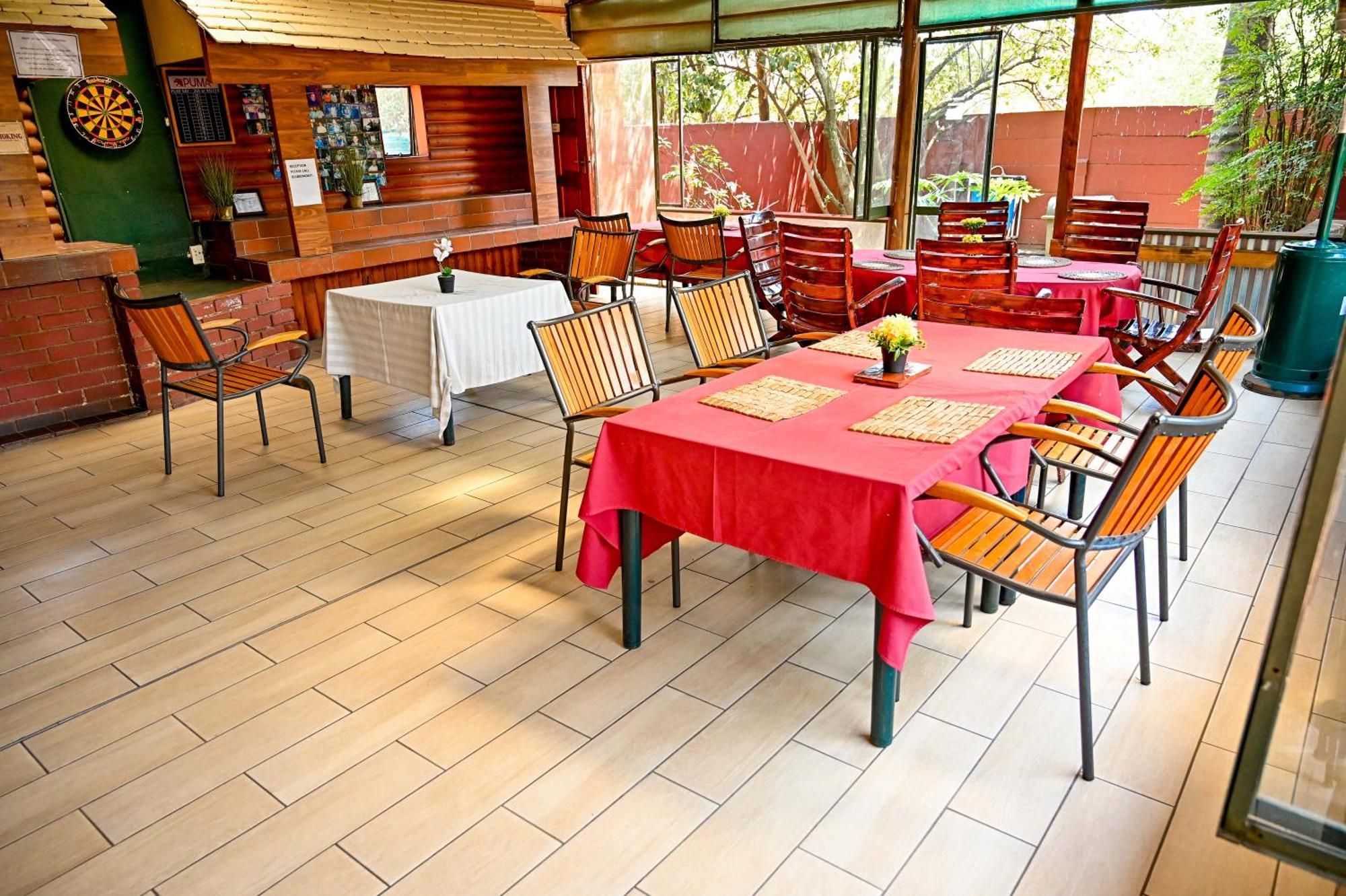 Tudor Lodge Guest House Johannesbourg Extérieur photo