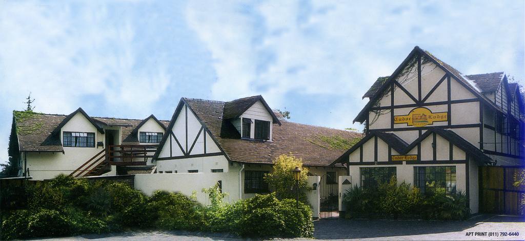 Tudor Lodge Guest House Johannesbourg Extérieur photo